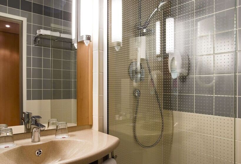 Habitación Estándar, Ibis Budapest Heroes Square