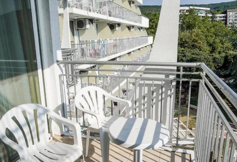 标准间, Laguna Garden