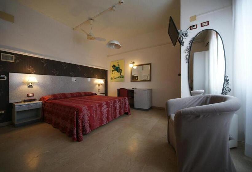 スタンダード4人部屋, Liberty