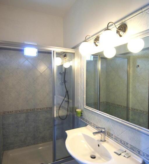 スタンダードトリプルルーム, Liberty