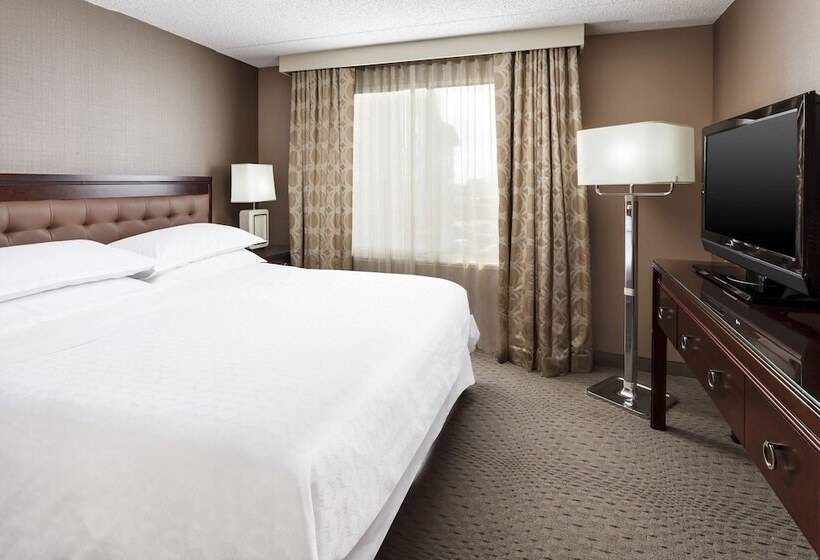 Номер Клуб, Sheraton Great Valley