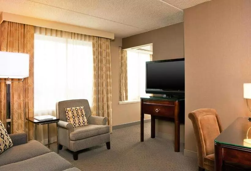 キングサイズベッドのジュニアスイート, Sheraton Great Valley