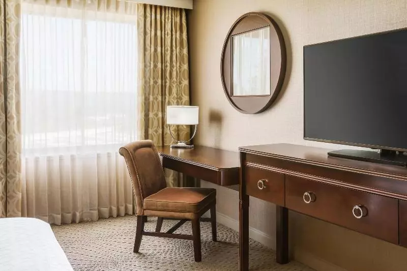 キングサイズベッドのスタンダードルーム, Sheraton Great Valley