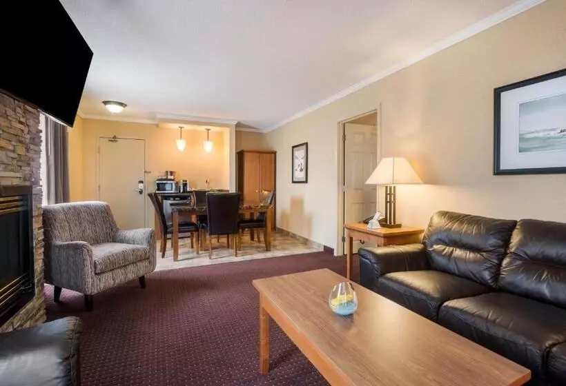 سوئیت با تخت بزرگ, Best Western Plus Norwester Hotel & Conference Centre