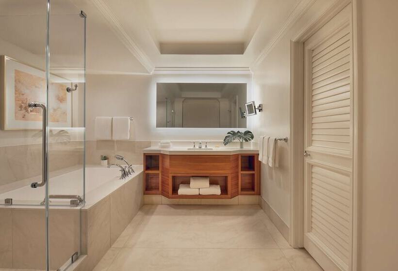 Люкс, Grand Wailea Maui, A Waldorf Astoria Resort