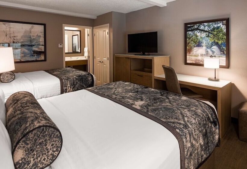 带2个双人床的标准工作室, Best Western Savannah Historic District