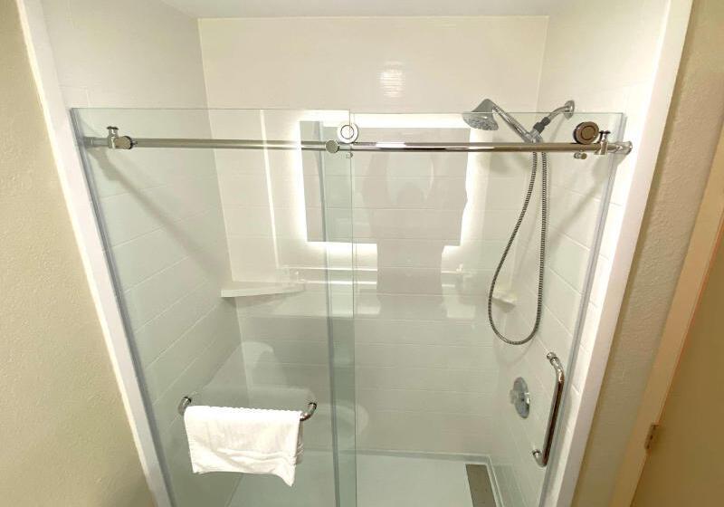 جناح سرير كينج, Surestay Plus By Best Western Reading North