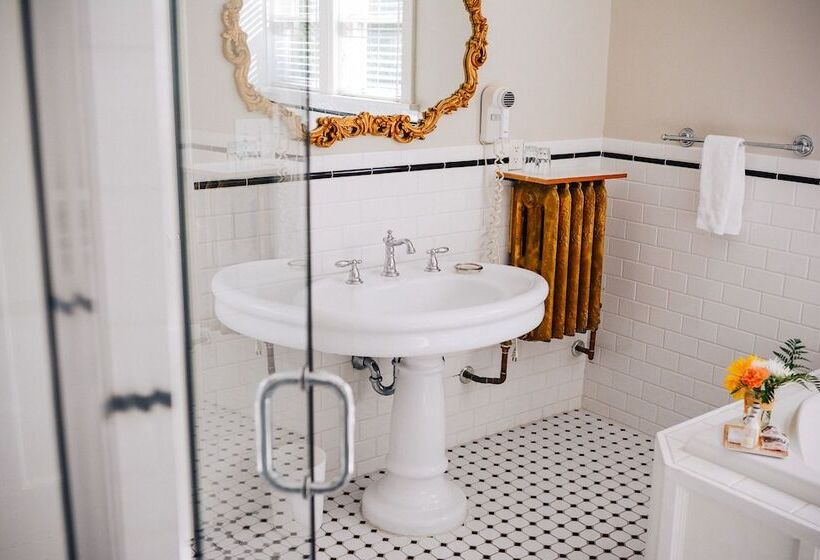 스탠다드 룸, Dashwood Manor Seaside Bed & Breakfast