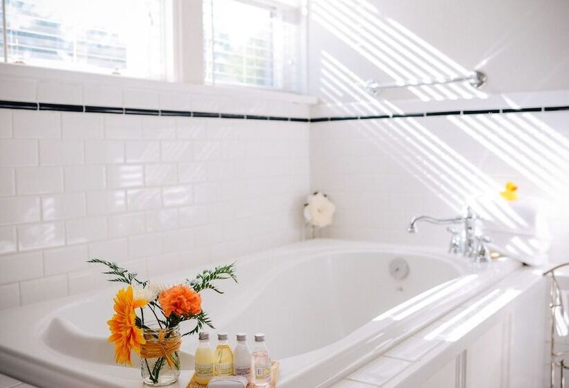 스탠다드 룸, Dashwood Manor Seaside Bed & Breakfast