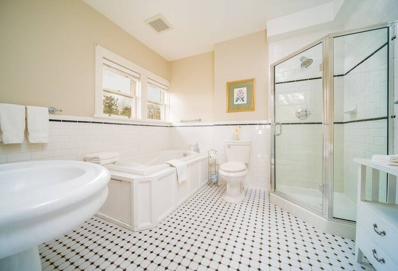 스탠다드 룸, Dashwood Manor Seaside Bed & Breakfast