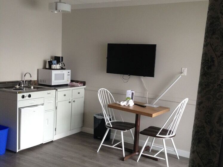 חדר סטנדרט שתי מיטות זוגיות, Driftwood Inn