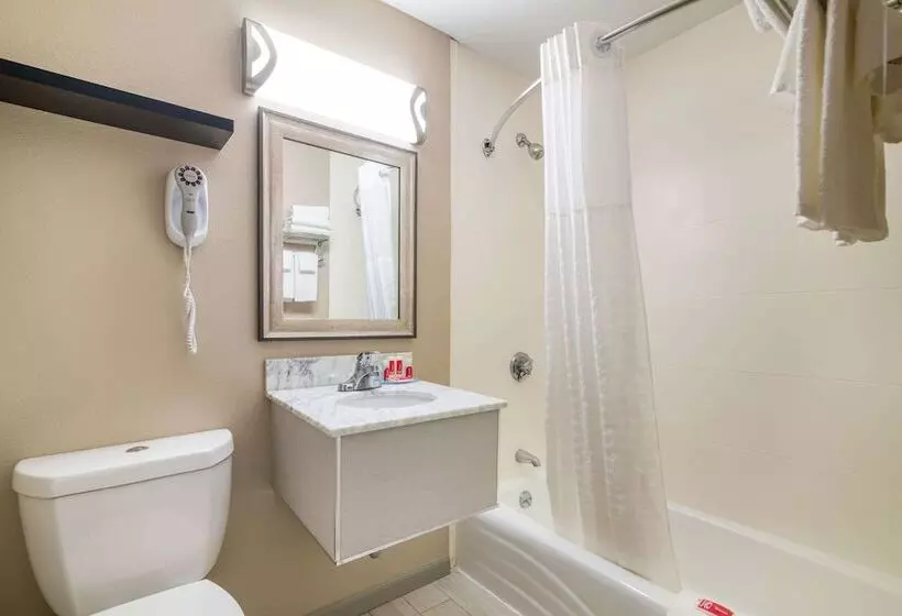 ダブルベッドスタンダードルーム, Econo Lodge Bostonmalden