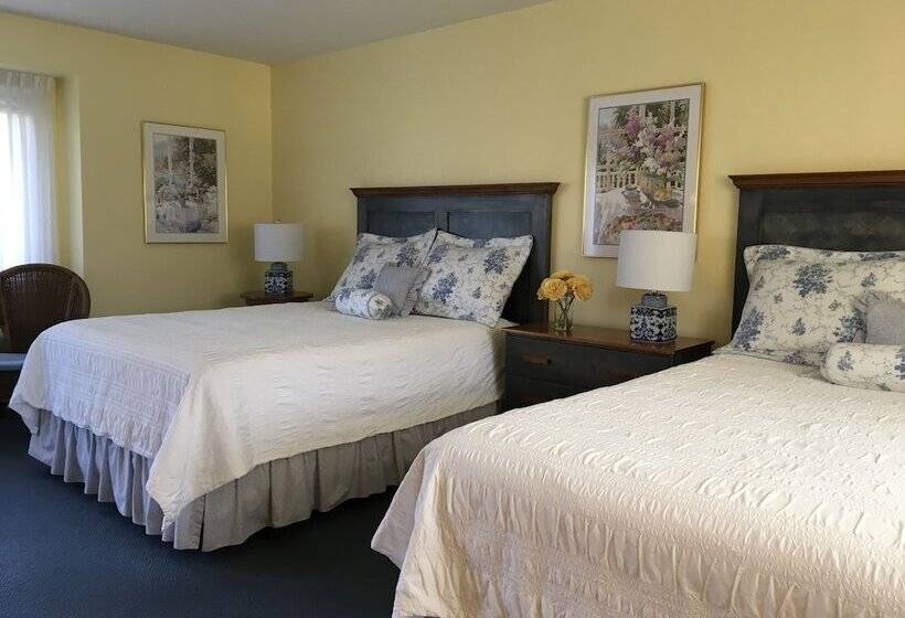 Номер Deluxe Вид на Озеро, Lakeside Country Inn