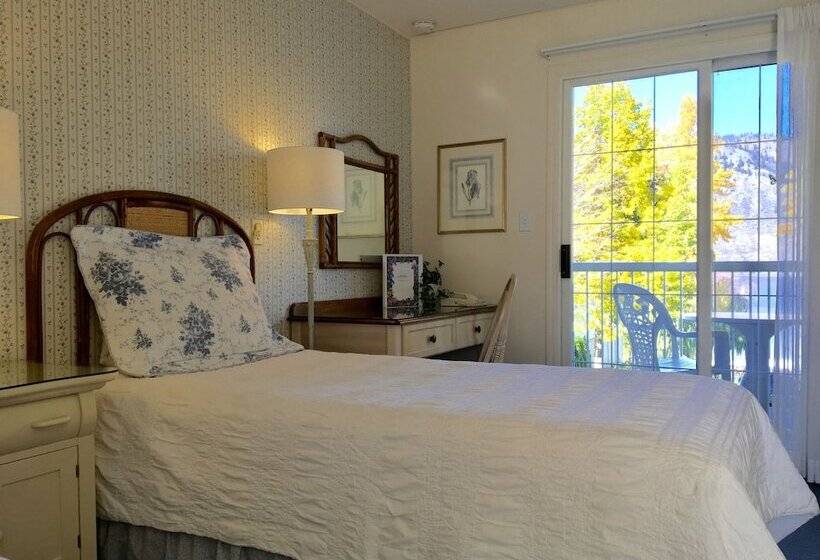 Номер Стандарт Вид на Озеро, Lakeside Country Inn