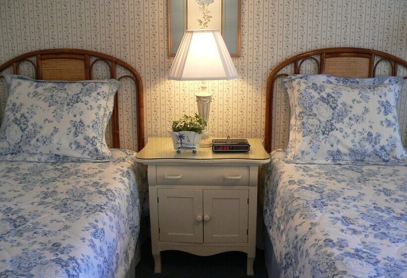 Номер Стандарт Вид на Озеро, Lakeside Country Inn