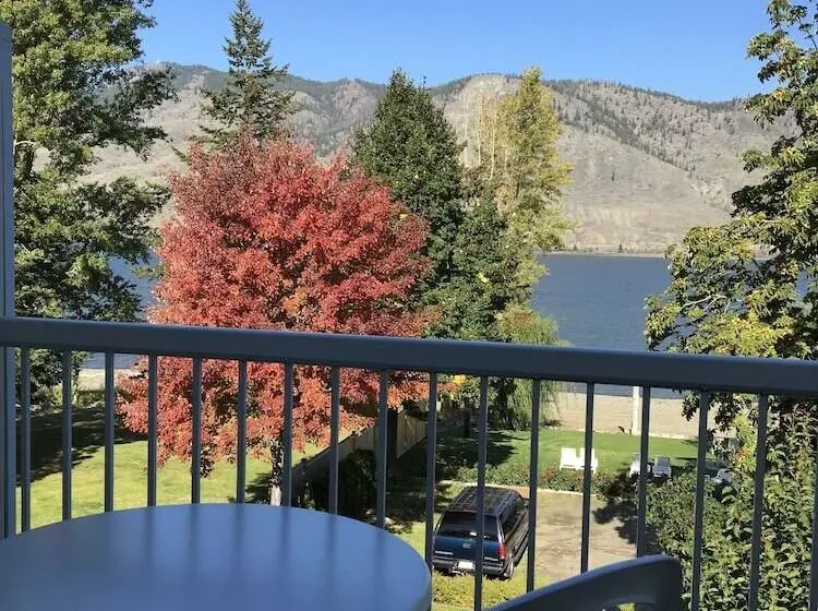 Standard-huone Parivuode, Lakeside Country Inn
