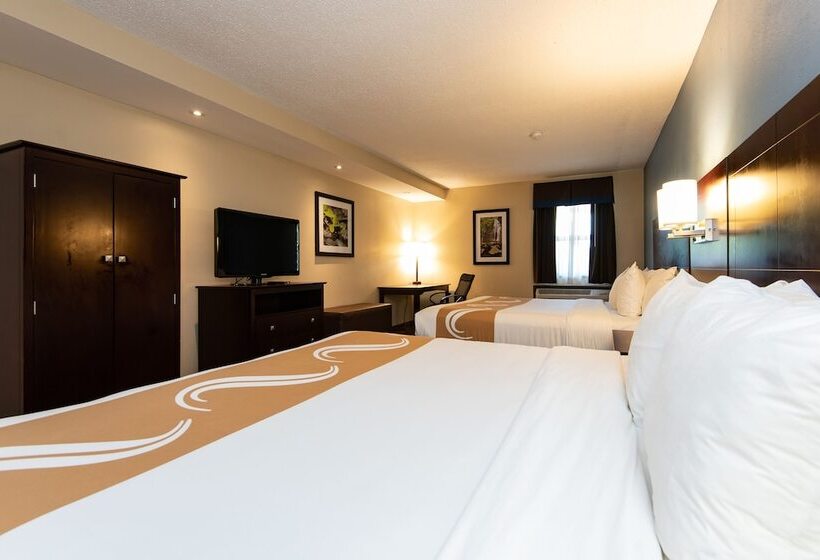 适合残疾人士使用的套间, Quality Inn & Suites Quakertown Allentown