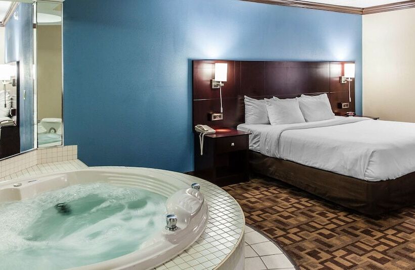 Lakosztály, Quality Inn & Suites Quakertown Allentown