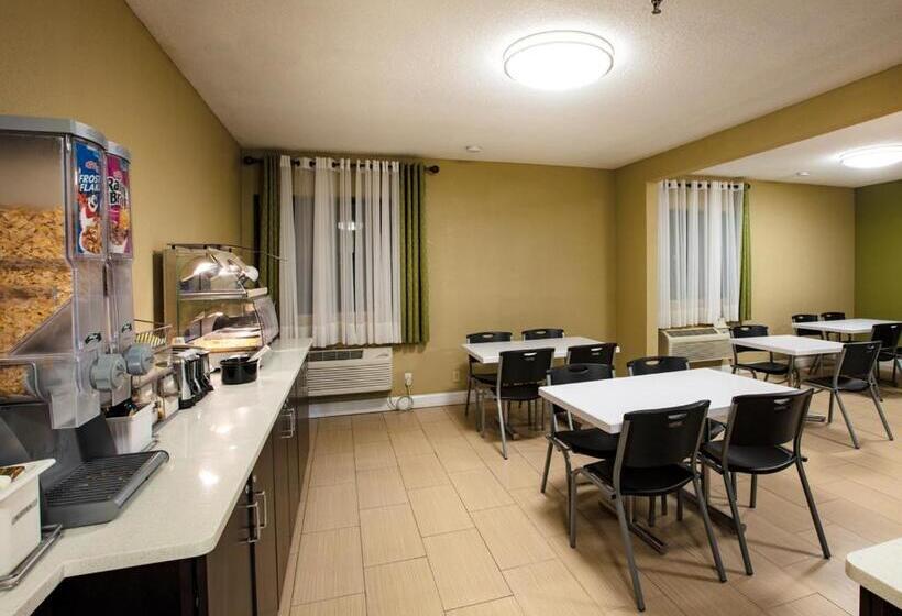Стандартный Номер Кровать Кинг, Super 8 By Wyndham St Charles