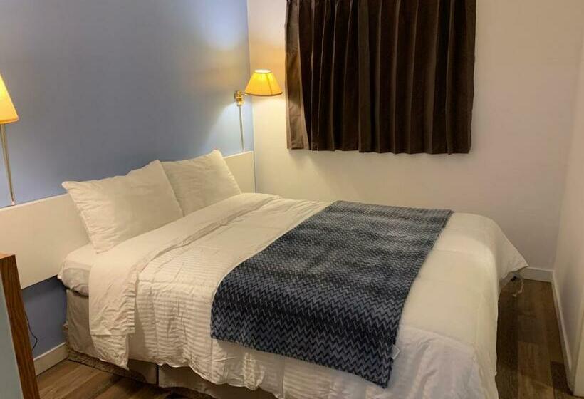 סוויטה, Swiss Sunset Inn