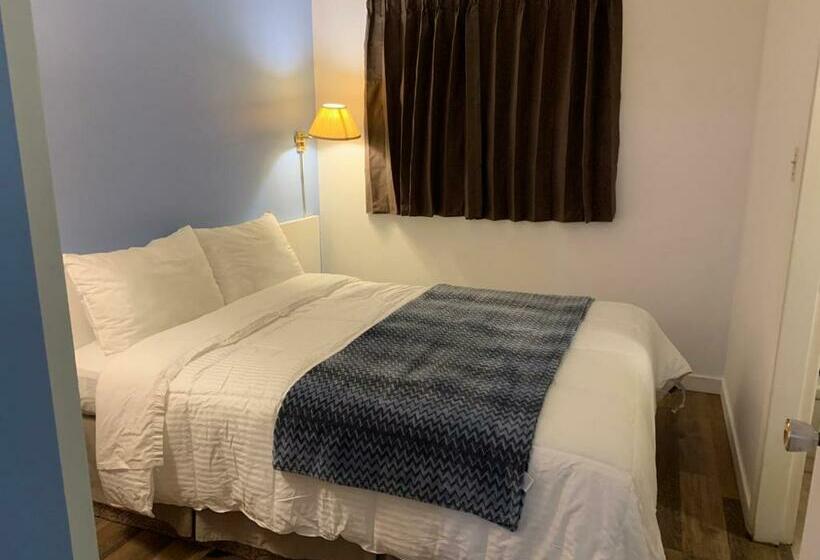 סוויטה, Swiss Sunset Inn