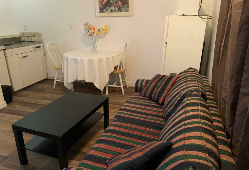 סוויטה, Swiss Sunset Inn