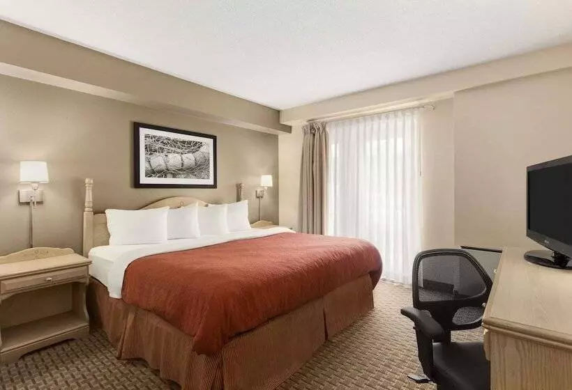 سوییت, Travelodge Suites By Wyndham Saint John