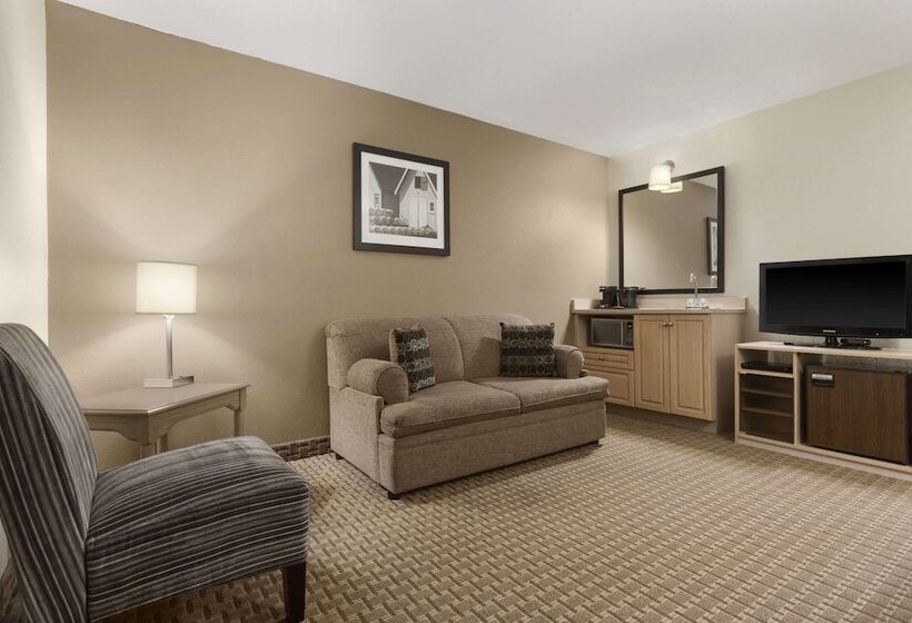 スイート, Travelodge Suites By Wyndham Saint John