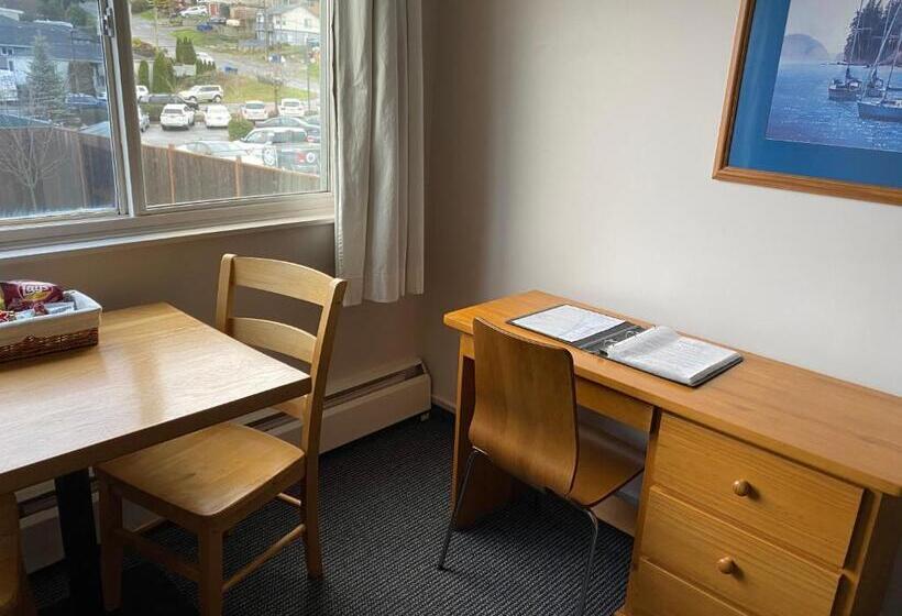 스위트, Buccaneer Inn