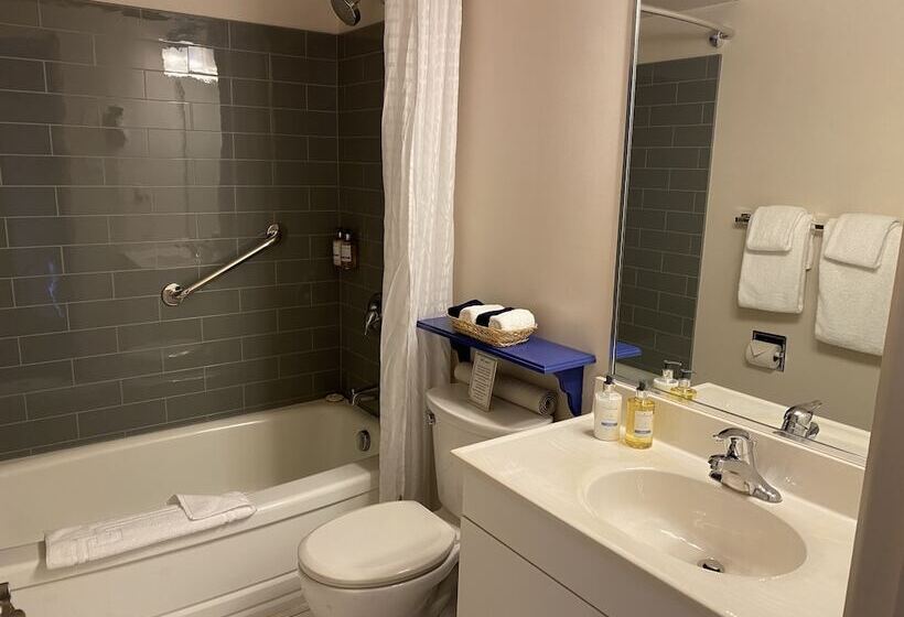 바다 전망 스위트, Buccaneer Inn