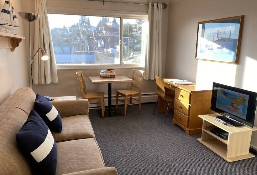 스위트, Buccaneer Inn