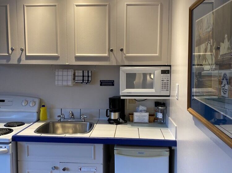 바다 전망 스위트, Buccaneer Inn