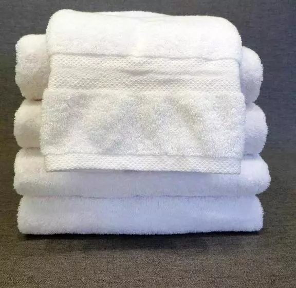 سوییت, Robin Hood Inn And Suites