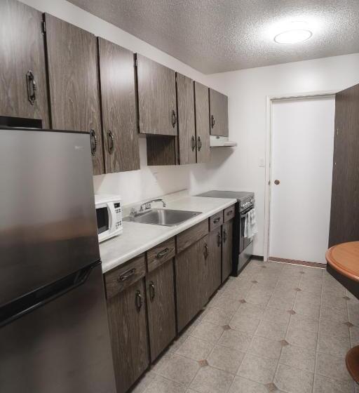 キングサイドベッドのスタンダードワンルーム, Robin Hood Inn And Suites