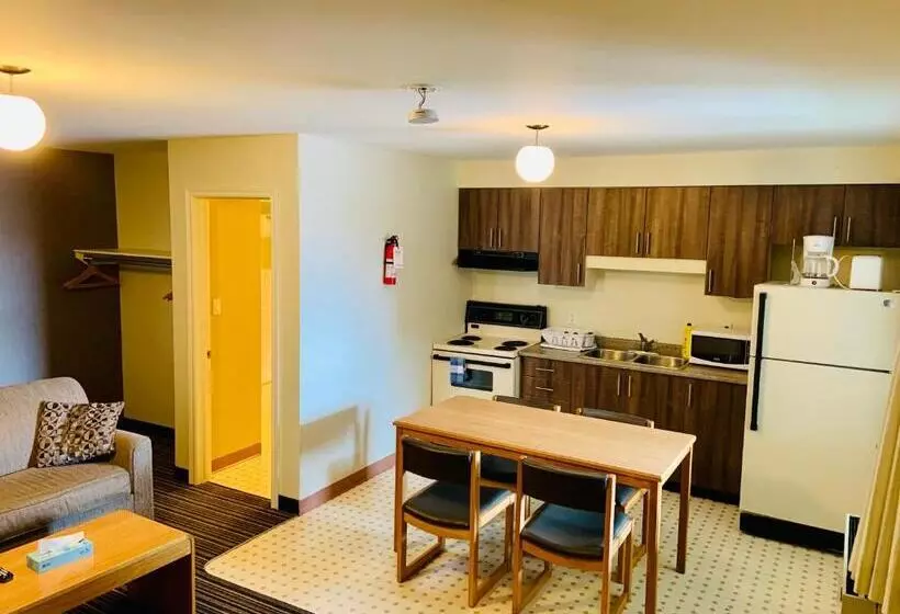 Deluxe-sviitti, Green Acres Motel