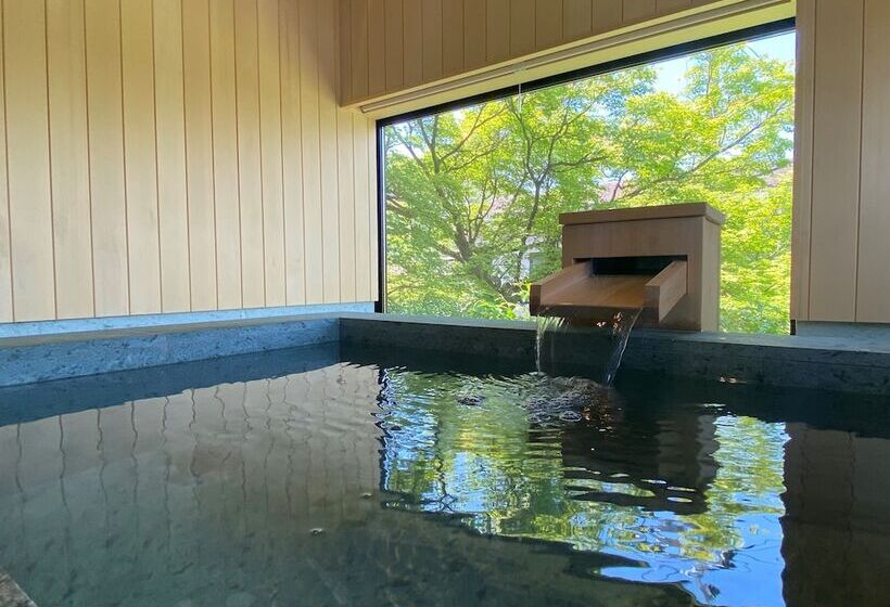 جناح ديلوكس, Arima Onsen Takayamaso Hanano