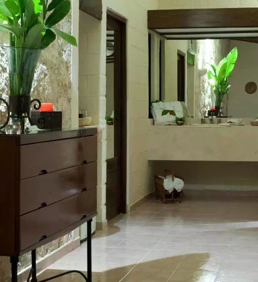 マスタースイートルーム, Hacienda Chichen Resort And Yaxkin Spa