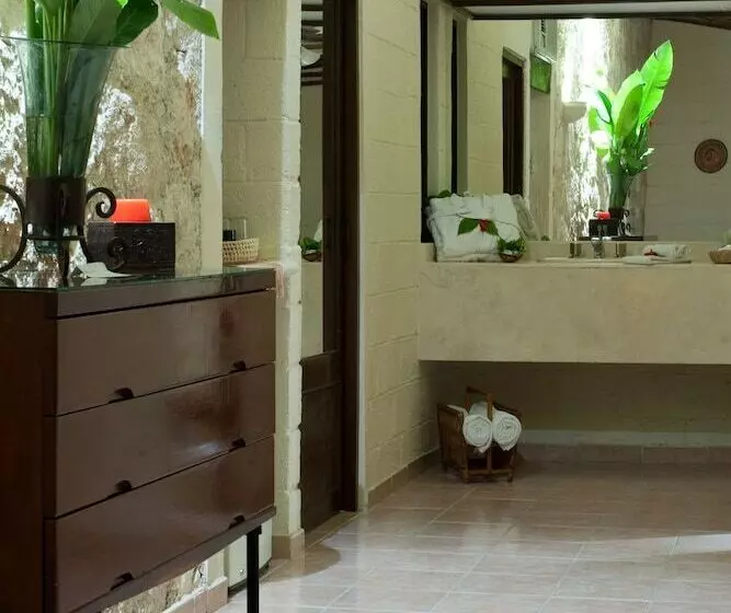 マスタースイートルーム, Hacienda Chichen Resort And Yaxkin Spa