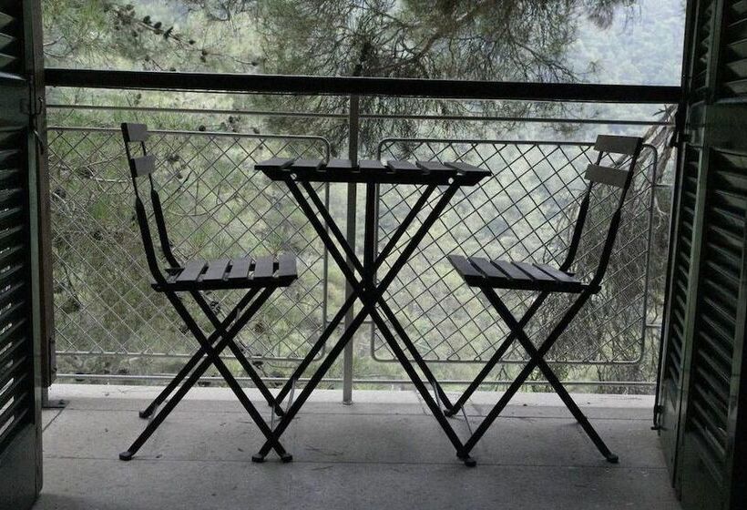 חדר סטנדרט, New Helvetia