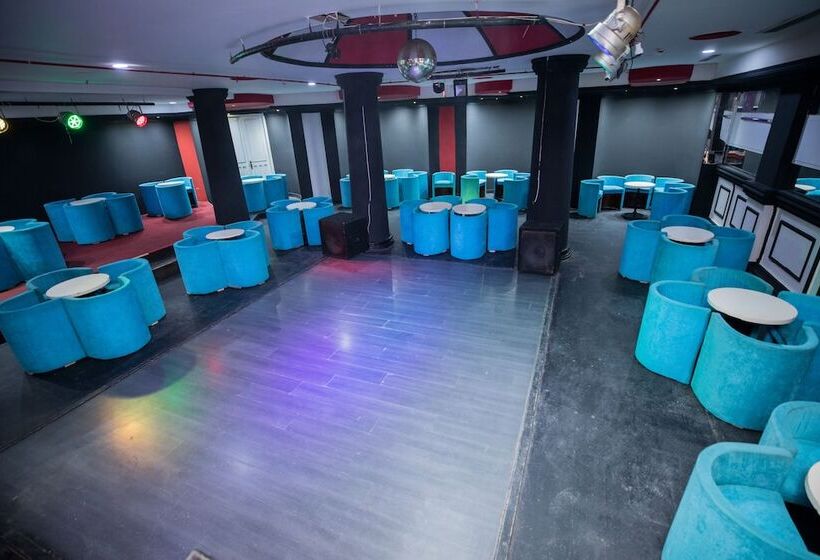 اتاق استاندارد سه نفره, Sand Beach Resort