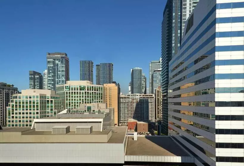 اتاق استاندارد با 2 تخت دوبل, Toronto Marriott City Centre