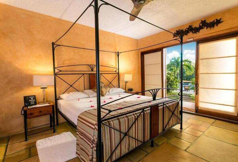 ویلای 2 خوابه, True Blue Bay Resort