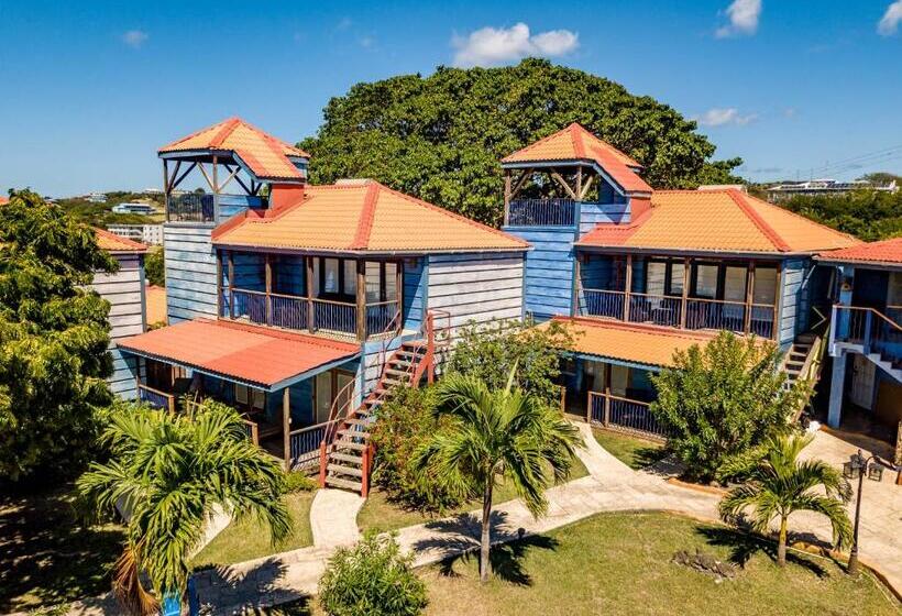 Deluxe Suite King Bed, True Blue Bay Resort