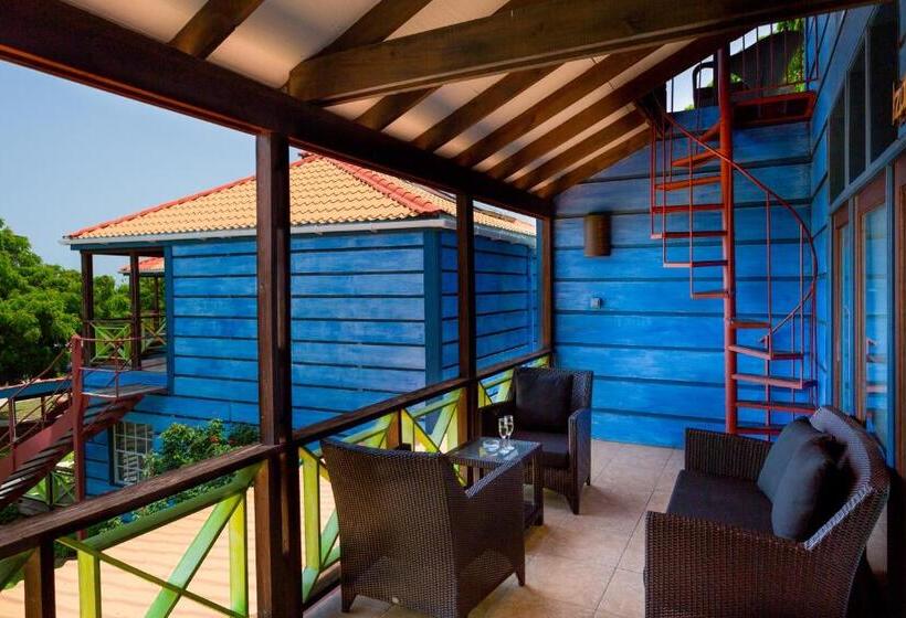 Deluxe Suite King Bed, True Blue Bay Resort