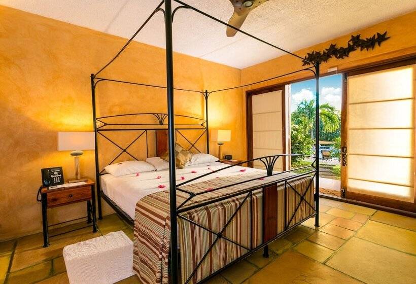 ویلای 2 خوابه, True Blue Bay Resort