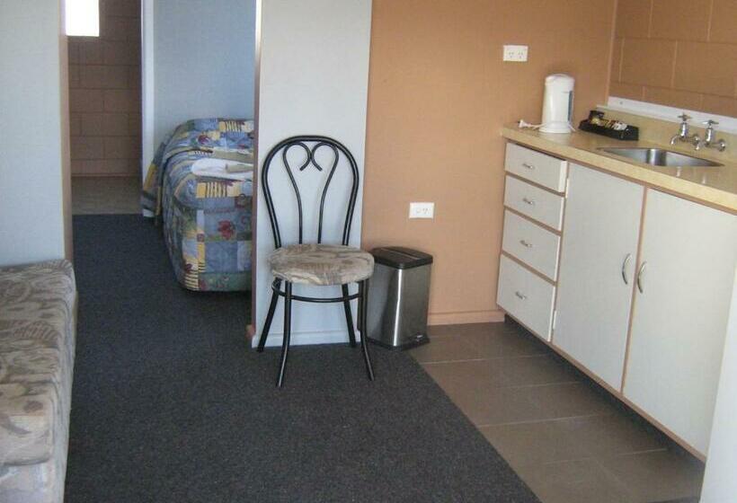 דירת חדר, Sierra Beachfront Motel