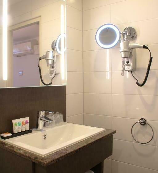 اتاق لوکس با تخت بزرگ, Avenue