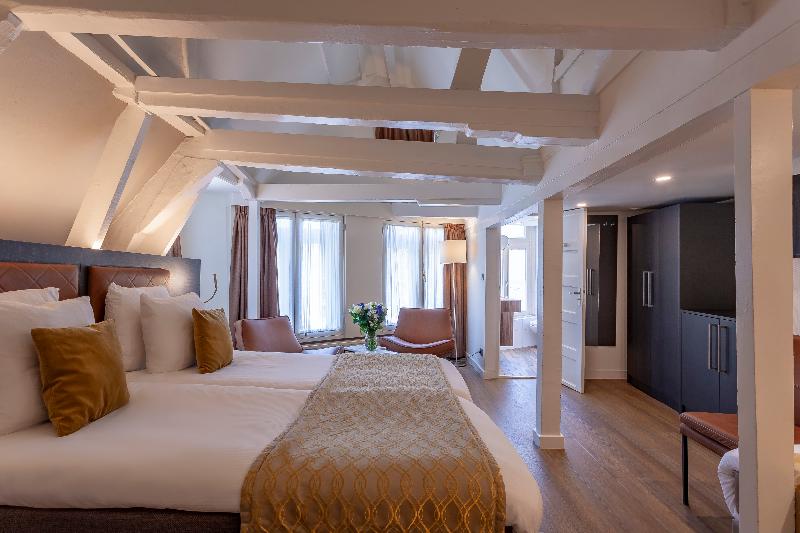 اتاق استاندارد سه نفره, Avenue