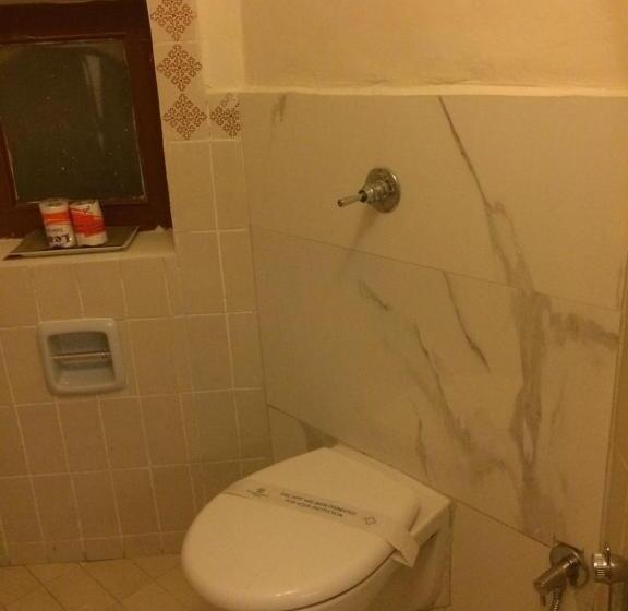 اتاق اجرایی با چشم‌انداز باغ, Himmatgarh Palace Heritage Boutique