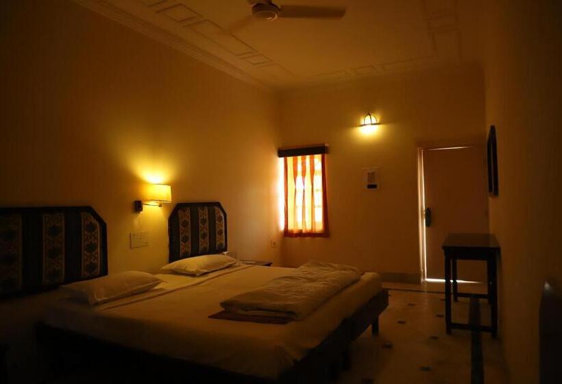 اتاق استاندارد بدون تهویه هوا, Himmatgarh Palace Heritage Boutique